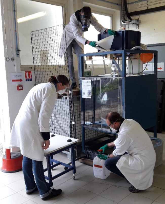 La solidarité entre des laboratoires poitevins a permis la fabrication de 400 litres de solution hydro-alcoolique